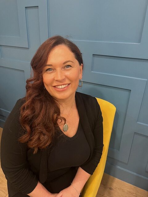 a lady with black dress